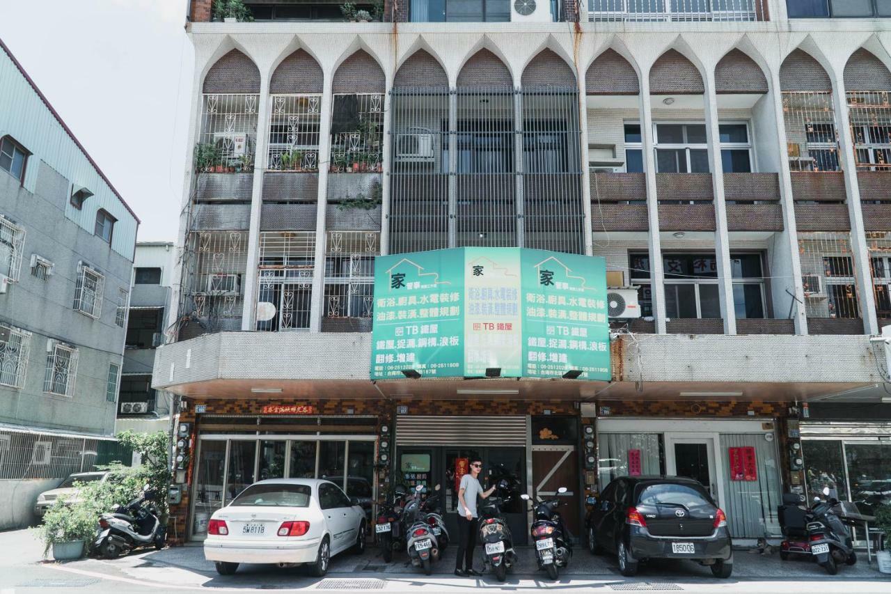 Lai Jia Hotel Tainan Exterior photo